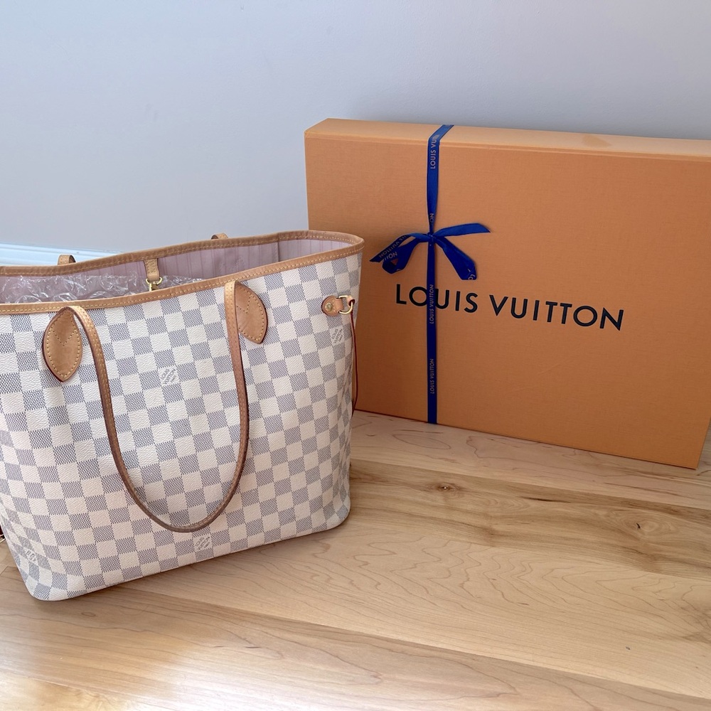 Authentic Louis Vuitton Damier Azur Neverfull MM, rose interior